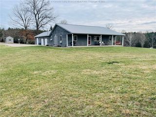 110 Price Rd, Mineral Wells, WV 26150