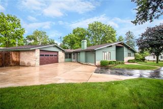 4555 E  46th St, Des Moines, IA 50317