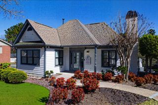 1858 Thompson Bridge Rd #812, Gainesville, GA 30501