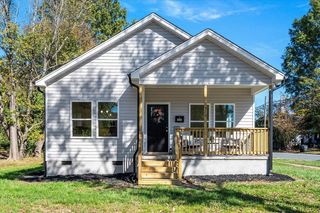 520 Maple Ave, Burlington, NC 27215