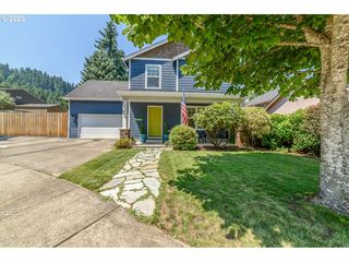 244 S  67th Ct, Springfield, OR 97478