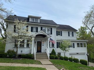 31 Oak Park Ave, Wheeling, WV 26003