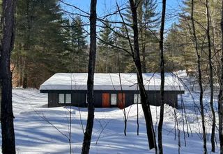 288 Dump Rd, Warren, VT 05674