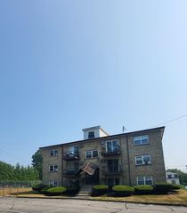 81 High St #29, Amesbury, MA 01913