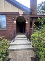 417 S  Kingshighway St, Sikeston, MO 63801