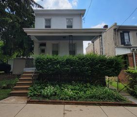 459 Hermitage St, Philadelphia, PA 19128