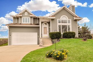 1497 Sunnyridge ROAD, Pewaukee, WI 53072
