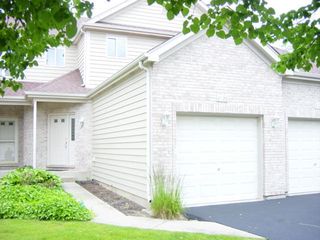 2126 Glacier Ct #2126, Algonquin, IL 60102