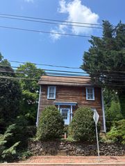 917 Old Bethlehem Rd, Quakertown, PA 18951