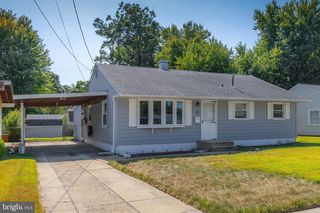 12 S  Rose Ln, West Berlin, NJ 08091