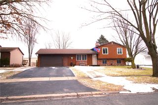 165 Kencrest Dr, Rochester, NY 14606