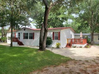 584 Mimosa Dr., Murrells Inlet, SC 29576