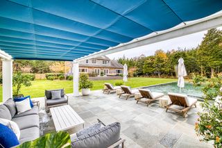 8 Cedar Haven Ln, Sag Harbor, NY 11963