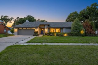 2701 Herndon St, Valrico, FL 33596