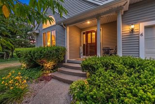 6 Carriage Dr, Palmer, MA 01069