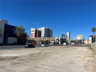 802 Stewart Ave, Las Vegas, NV 89101