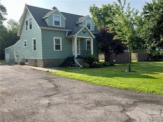 232 Harding Rd, Williamsville, NY 14221