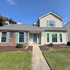 2258 New Kent Ct, Newport News, VA 23602