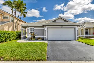 2674 Pinewood Court, Davie, FL 33328