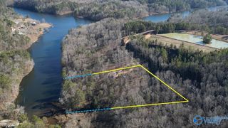 94 Caney Cove Rd, Phil Campbell, AL 35581