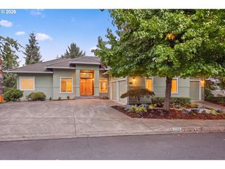 3244 Wintercreek Dr, Eugene, OR 97405