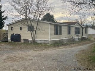 23 STATE ROUTE 7, Hoosick Falls, NY 12090