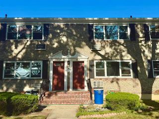 69-31 150th St #45B, Flushing, NY 11367