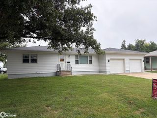 601 Hillcrest Dr, Red Oak, IA 51566