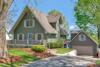 668 Bluff Dr, Winchester, TN 37398