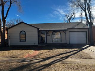 209 N  15th St, Lamesa, TX 79331