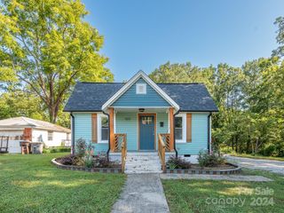 1017 E  10th St #10-12, Kannapolis, NC 28083