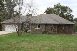 701 Hidden Creek Dr, Ozark, MO 65721