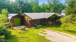 1173 Sandcut Rd, Oneida, TN 37841