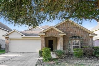 923 Chad Ln, Baytown, TX 77521