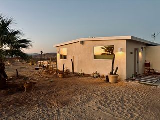 1961 Cherokee Trl, Landers, CA 92285