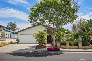 11596 Lakia Dr, Cypress, CA 90630