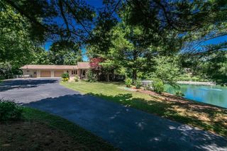 4085 Brighton Bunker Hill Rd, Brighton, IL 62012