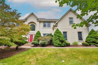 3909 Evergreen Dr, Bethlehem, PA 18020