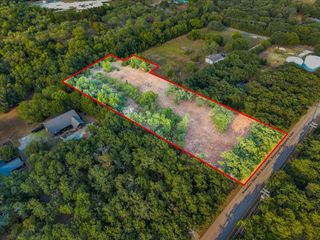 1709 Fox Ln, Burleson, TX 76028