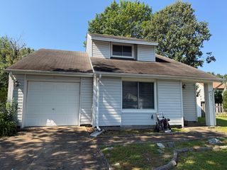 1605 Hathern Ct, Virginia Beach, VA 23464