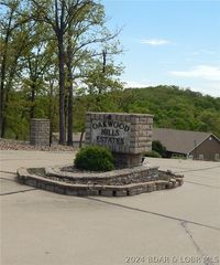 1 Matson Ln, Linn Creek, MO 65052