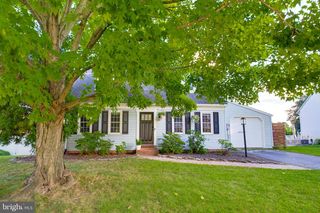 3832 Kings Arms Ln, York, PA 17402