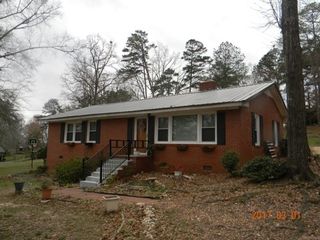 302 S  Banks St, Saluda, SC 29138