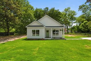 125 S  East Ave, Leesville, SC 29070