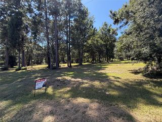 140 Pine Burr Ct, Cleveland, TX 77327