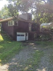110 Gypsy Rd, Saint Marys, PA 15857