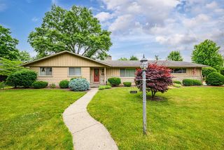 300 Melony Ln, Auburn, IN 46706
