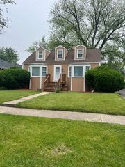 917 S  La Londe Ave, Lombard, IL 60148