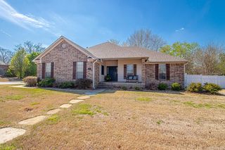405 Wedgewood Point, Conway, AR 72034