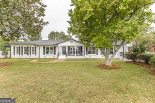 1736 Greenwood Cir, Perry, GA 31069